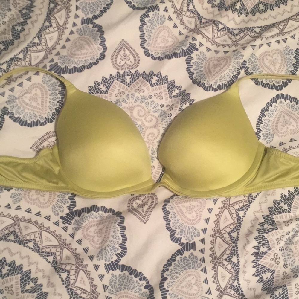 Victoria's Secret Very Sexy push-up bra